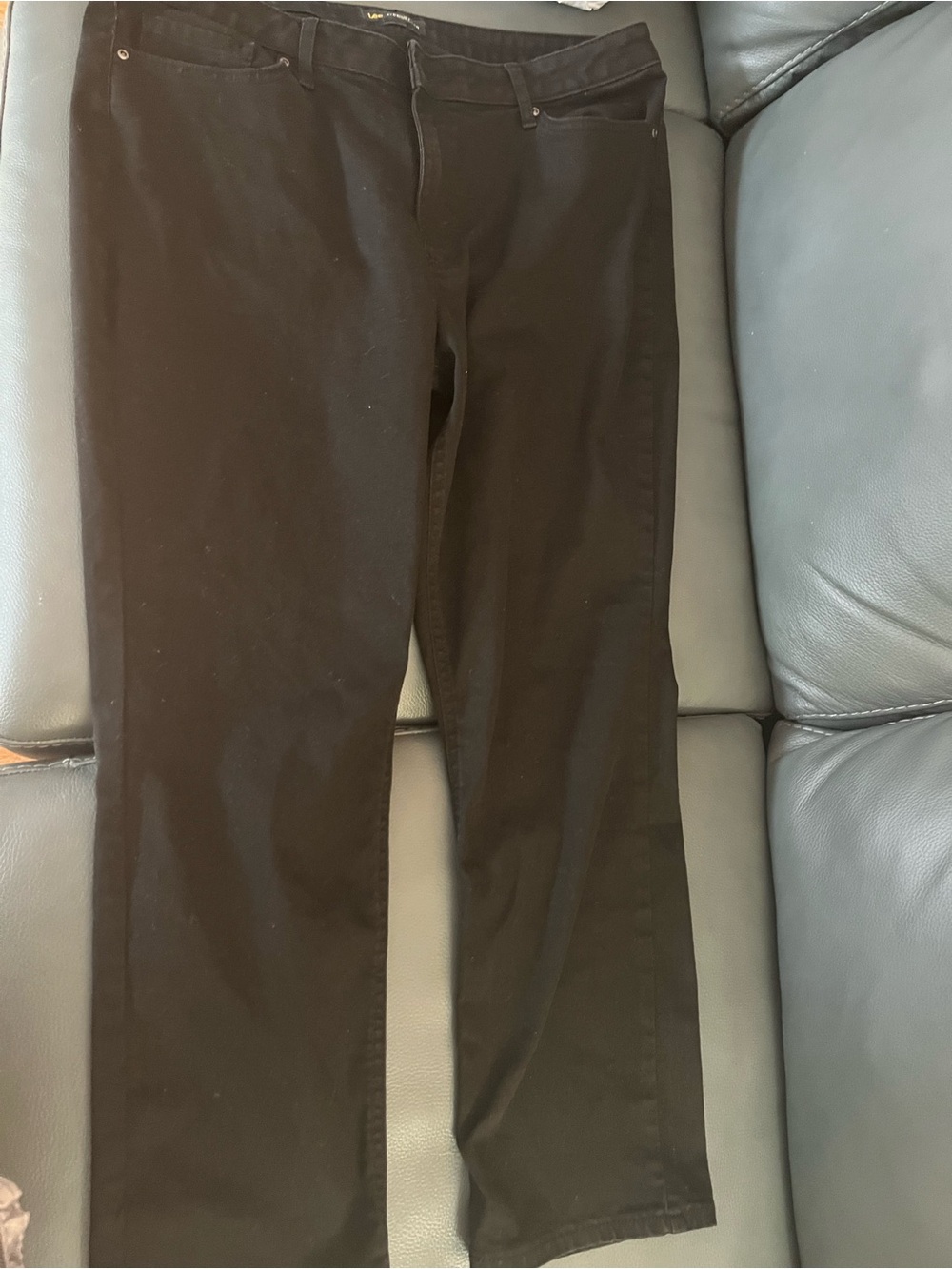 Preowned Women’s Lee Jeans - size 18